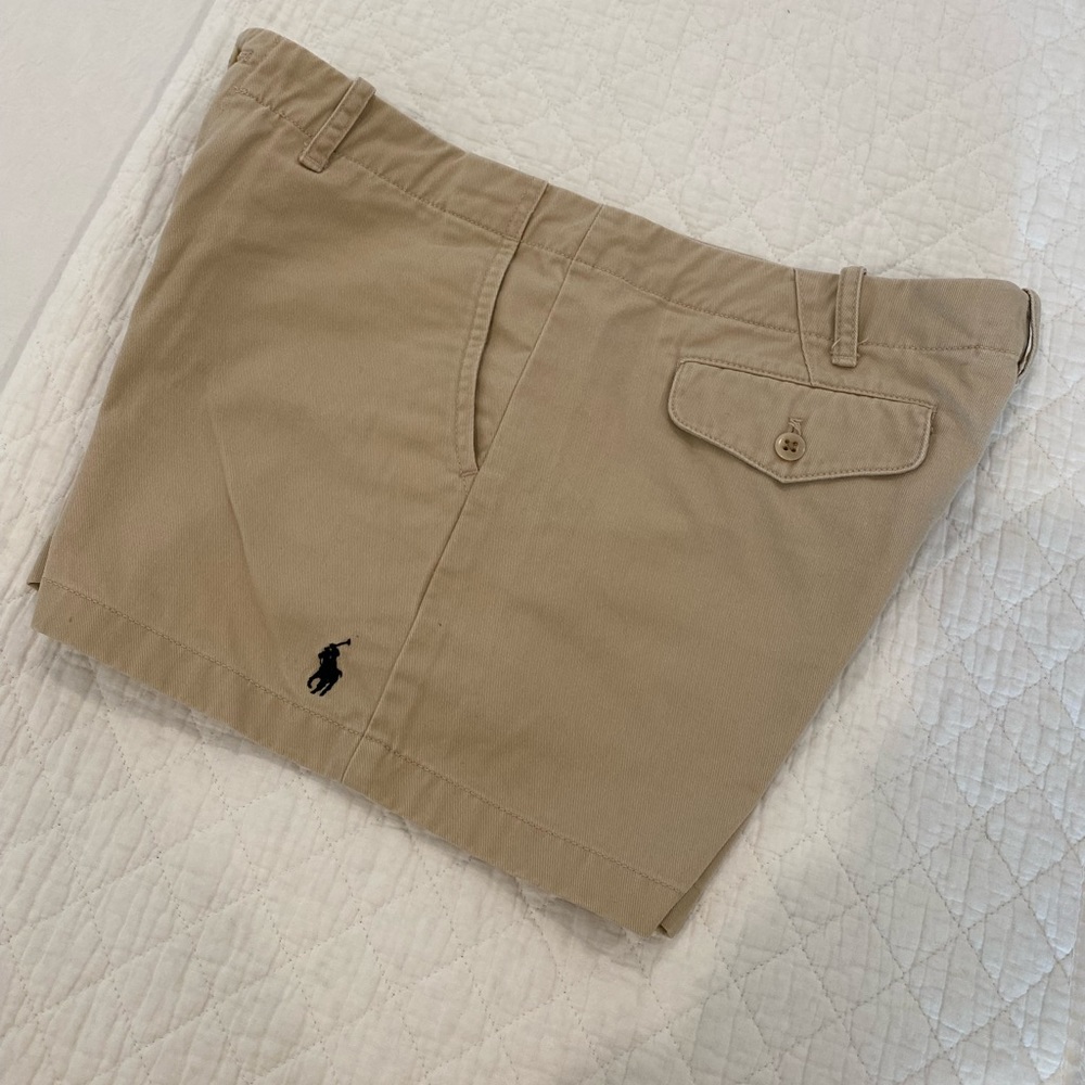 Excellent condition, women’s khaki shorts